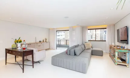 Apartamento tipo para venda em Jardim Europa com 4 quartos, sendo 3 suítes, 197m²