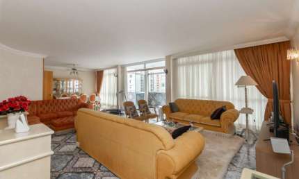 Apartamento tipo para venda com 4 quartos, sendo 1 suíte, 252m²