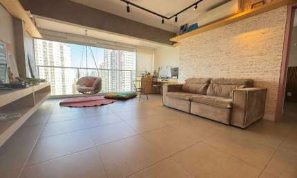 Apartamento tipo para venda com 2 quartos, sendo 1 suíte, 65m²