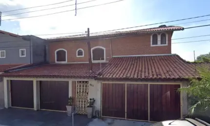Sobrado para venda em Vila Clarice com 7 quartos, sendo 3 suítes, 270m²