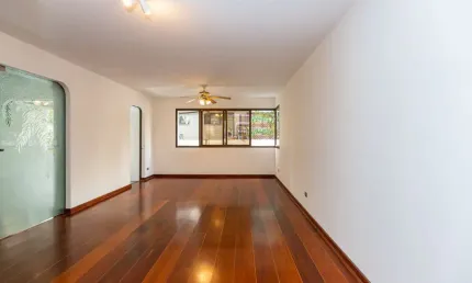 Apartamento tipo para venda com 4 quartos, sendo 2 suítes, 216m²