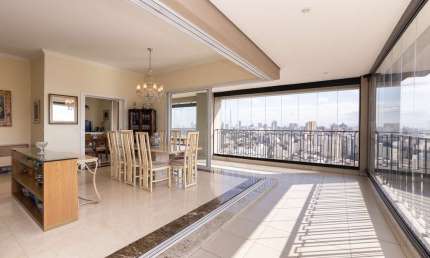 Apartamento tipo para venda com 4 quartos, sendo 4 suítes, 300m²