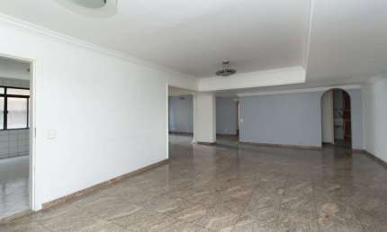 Apartamento tipo para venda com 4 quartos, sendo 2 suítes, 275m²
