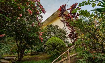 Casa tipo para venda com 3 quartos, sendo 1 suíte, 320m²
