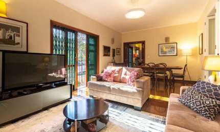 Casa tipo para venda com 3 quartos, sendo 3 suítes, 310m²