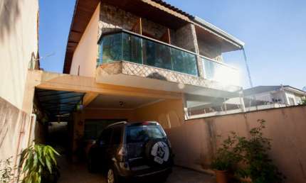 Sobrado para venda com 4 quartos, sendo 2 suítes, 149m²