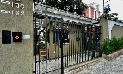 Casa no condomínio Residencial Monte Carmelo para venda em Jardim Ubirajara (Zona Sul) com 3 quartos, sendo 1 suíte, 78m²