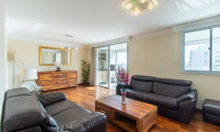 Apartamento tipo para venda em Moema com 4 quartos, sendo 3 suítes, 143m²