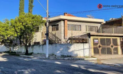 Sobrado com 3 dormitórios à venda, 258 m² por R$ 800.000,00 - Jardim Caguassu - São Paulo/SP