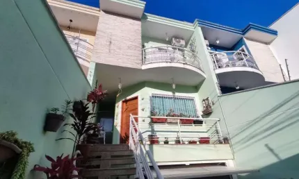 Atraente sobrado para venda em parada inglesa com 3 quartos, sendo 3 suítes, 178m²