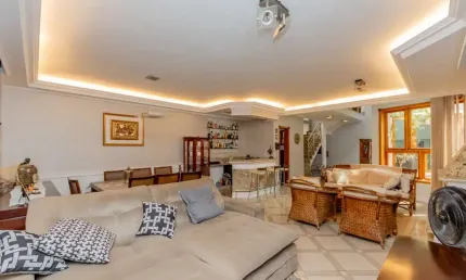 Excelente sobrado para venda em conjunto residencial santa terezinha com 3 quartos, sendo 3 suítes, 434m²