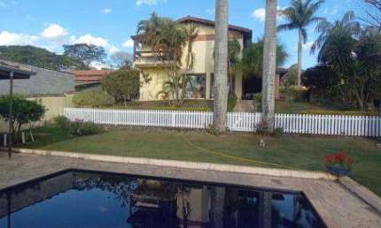 Chácara dos sonhos em ItatibaxBrag.. Área de lazer, árvores frutíferas, jardim,churrasq., 5 qrts, 6 banh,copa, Coz., 2 salas e garagem p/ 12 veículos