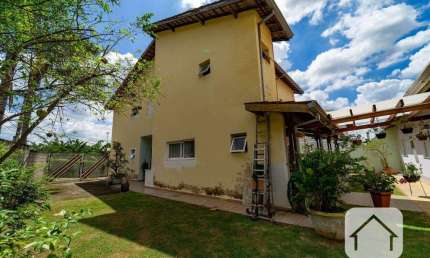 Excelente Preço em Louveira - 3 dorm + Edícula Completa -  R$ 1.099.000 - Condomínio Casa Grande - Louveira/SP