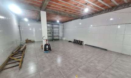 Prédio à venda, 250 m² por R$ 1.300.000 - Jardim Guayana - Taboão da Serra/SP
