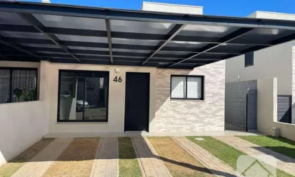 Alugue rápido por r$ 4.700 com 3 dormitórios - condomínio villaggio san marino - louveira/sp