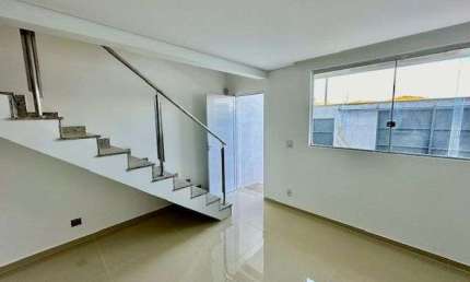 Casa com 3 dormitórios à venda, 78 m² por R$ 360.000,00 - Villa Real - Sabará/MG