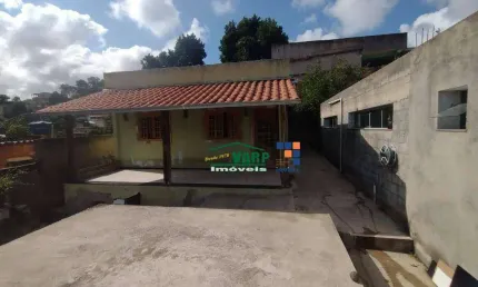 Casa com 2 dormitórios e uma loja à venda por R$ 550.000 - Itacolomi - Sabará/MG