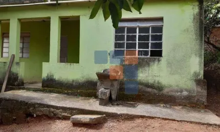 Casa à venda por R$ 150.000,00 - Santo Antônio (Roça Grande) - Sabará/MG
