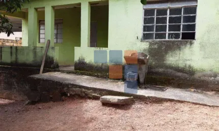 Casa à venda por R$ 150.000,00 - Santo Antônio (Roça Grande) - Sabará/MG