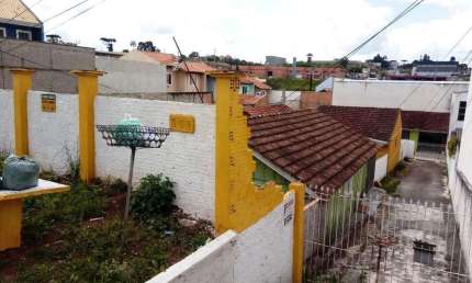 Imperdível Casa em Condomínio à Venda em Curitiba-PR, Bairro Atuba, com 2 Quartos e 63,00m² de Área