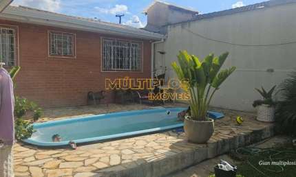 Imóvel incrível à venda em Curitiba-PR: Casa com 3 quartos, 1 sala, 2 banheiros, 8 vagas de garagem e 380,00 m² de área no Uberaba.