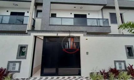 Sobrado com 2 dormitórios à venda, 79 m² por R$ 468.000,00 - Maracanã - Praia Grande/SP