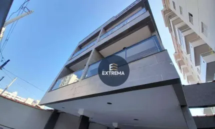 Sobrado em condomínio, 2 dormitórios, quintal, 95 m² por r$ 420.000 - vila guilhermina - praia grande/sp
