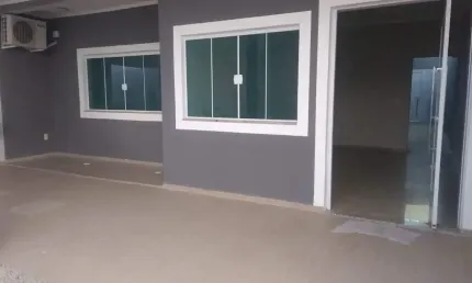 Linda casa à venda em Potim – Acabamento de alto padrão e estrutura para expansão!
