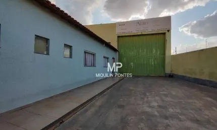 Barracão à venda, 210 m² por R$ 420.000,00 - Jardim Santa Rosa - Jaboticabal/SP