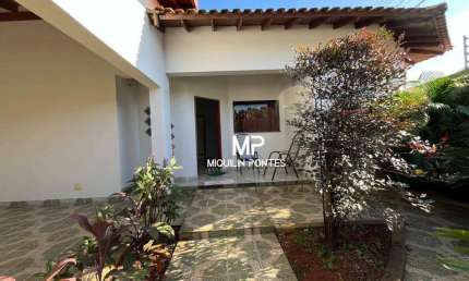 Casa com 2 dormitórios à venda, 161 m² por R$ 350.000,00 - Jardim das Rosas - Jaboticabal/SP