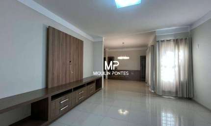 Casa com 3 dormitórios à venda, 210 m² por R$ 980.000,00 - Centro - Jaboticabal/SP