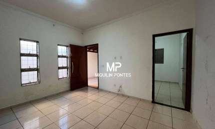Casa com 2 dormitórios à venda, 140 m² por R$ 200.000,00 - Vila Industrial - Jaboticabal/SP