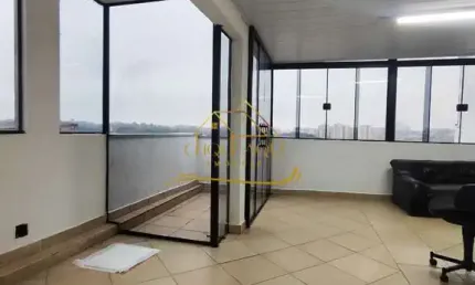 Casa com 4 quartos para alugar na Vila Carmosina, São Paulo 