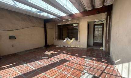 Casa com 2 dormitórios, 107 m² - venda por R$ 300.000,00 ou aluguel por R$ 1.800,00/mês - Parque Industriário - Santo André/SP
