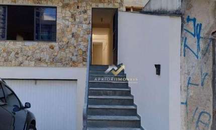 Sobrado com 4 dormitórios para alugar, 300 m² por R$ 4.500,00/mês - Vila Assunção - Santo André/SP