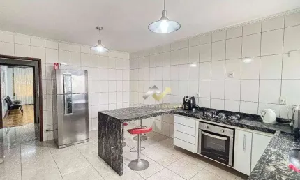 Sobrado com 3 dormitórios à venda, 185 m² por R$ 900.000,00 - Vila Floresta - Santo André/SP