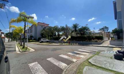 Apartamento com 3 quartos para alugar, 60 m² por R$ 2.413/mês - Vila Metalúrgica - Santo André/SP