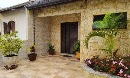 Sobrado com 3 dormitórios à venda, 350 m² por R$ 760.000,00 - Parque Gerassi - Santo André/SP