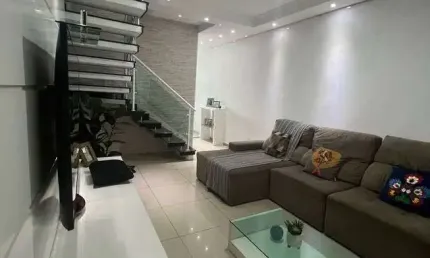 Sobrado com 3 dormitórios à venda, 102 m² por R$ 850.000,00 - Vila Assis Brasil - Mauá/SP