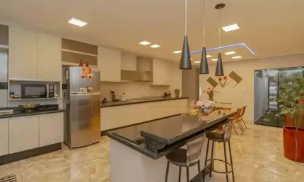 Sobrado com 3 quartos à venda, 330m² - Jardim Silvia Maria - Mauá/SP