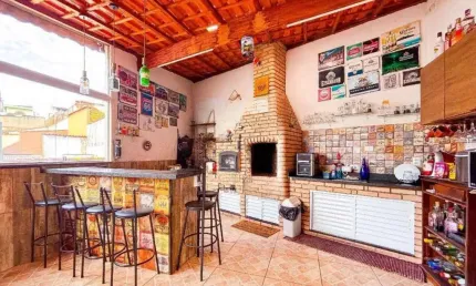 Sobrado à venda por R$ 915.000 na Vila Progresso, Santo André/SP