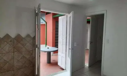Casa com 2 Quartos para locação, 50 m²  - Vila Assunção - Santo André/SP