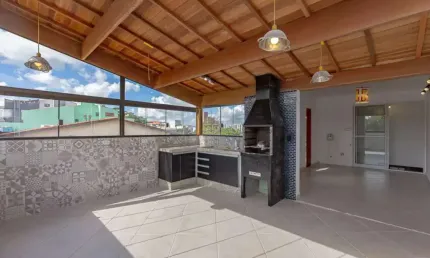 Cobertura sem condomínio semi-mobiliada com 112m² de área útil