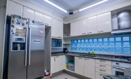 Casa com 3 quartos para alugar no Jardim Utinga, Santo André 