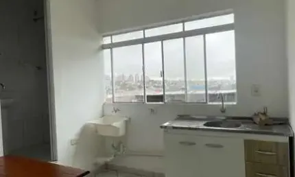 Kitnet com 1 dormitório para alugar, 30 m² por R$ 1.240,00/mês - Vila Luzita - Santo André/SP