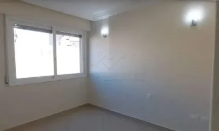 Apartamento de 140m², com 3 Quartos, sendo 2 suítes com 1 vaga de garagem.