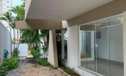 Casa com 3 quartos à venda no Altamira, Uberlândia 