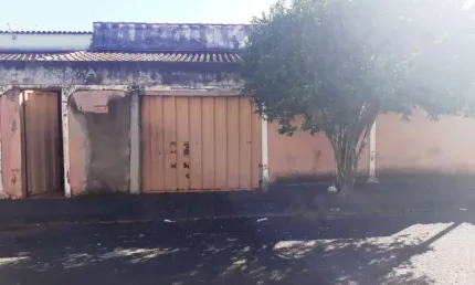 Casa com 3 quartos à venda no Taiaman, Uberlândia 