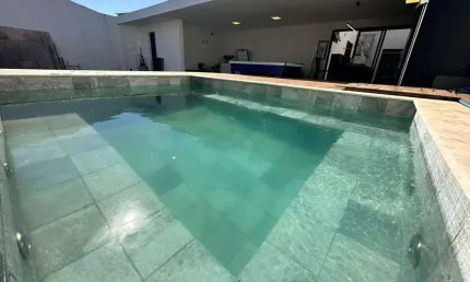 Casa com 3 quartos à venda no Santa Mônica, Uberlândia 
