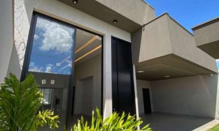 Casa com 3 quartos à venda no Grand Ville, Uberlândia 